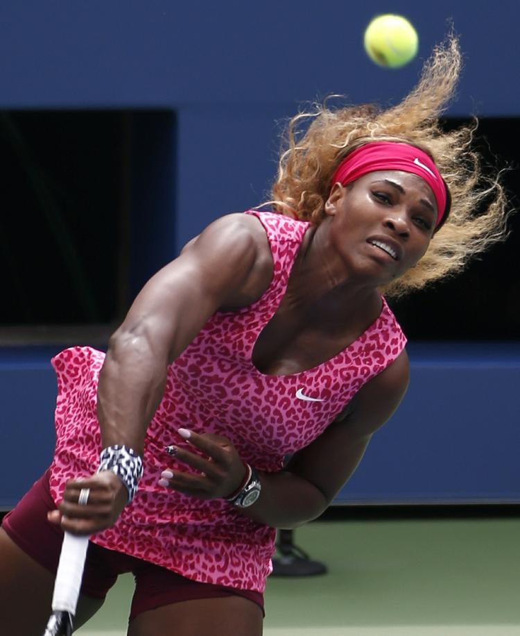 ude. Serena Williams måtte opgive i turneringen i Kina, der har budt på mange overraskende resultater. 