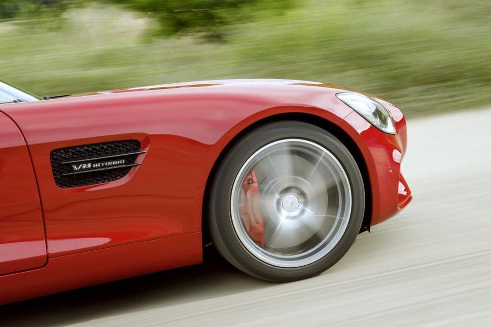 Luftgæller. Motoren og bremserne kræver afkøling. Foto: Mercedes 