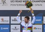 VERDENSMESTER. Timerekorden er næste år et mål for Bradley Wiggins, der i dag blev verdensmester i enkeltstart. 