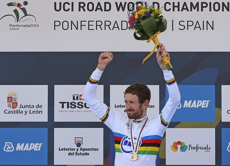 VERDENSMESTER. Timerekorden er næste år et mål for Bradley Wiggins, der i dag blev verdensmester i enkeltstart. 