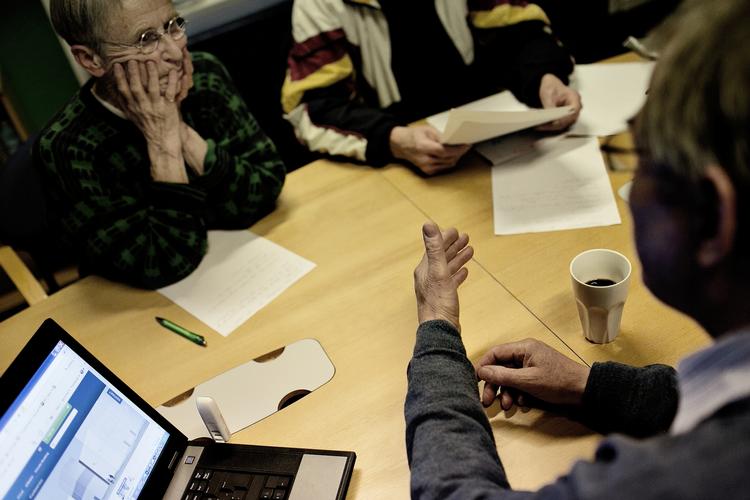 otiumsorientering. Hidtil har mange danskere sparet op til kapitalpension, men den er afskaffet, men afløseren, aldersopsparingen, er ikke rigtig slået igennem. 