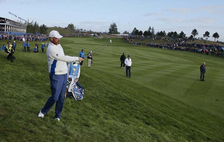 Deja-vu. Som fredag smed Thomas Bjørn og Martin Kaymer en føring væk mod amerikanerne. 