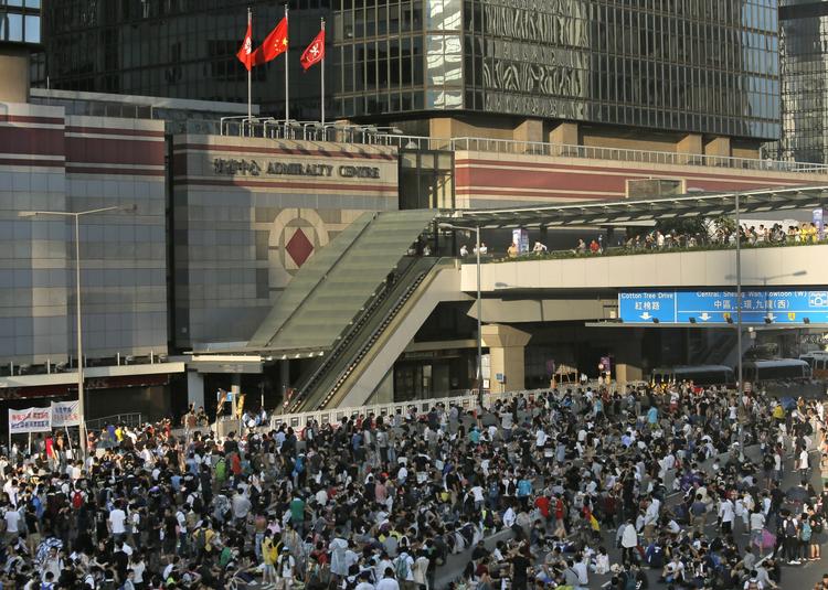 Utilfredshed. Det var begyndt at tynde ud i demonstranterne, men nu er de atter vendt tilbage. 