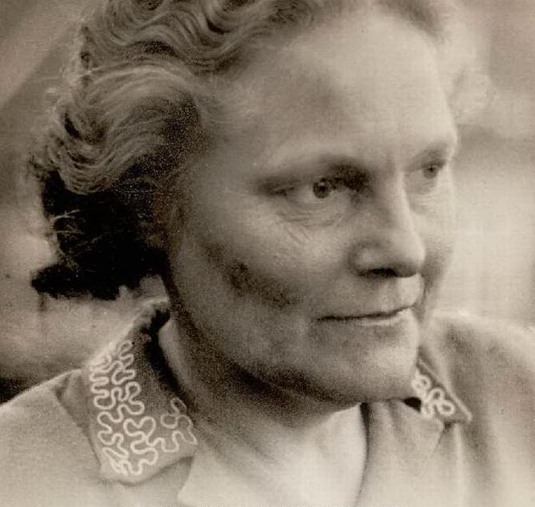 Sunneva blev sammen med 500 franske kvinder deporteret til kvindelejren Ravensbrück nord for Berlin. Kun 30 overlevede. 