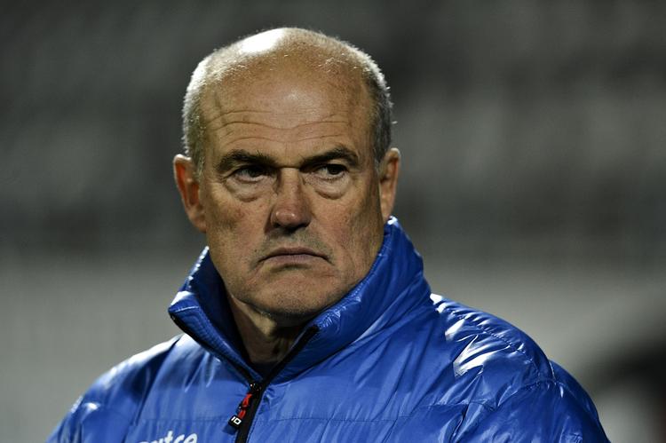 Nulpunkt. Ove Pedersen var alt andet end tilfreds, da FC Vestsjælland fik øretæver i Viborg. Derfor skal pokalkampen i Vejle være et vendepunkt. 