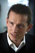 Tronarving. Ifølge Claus Hjort Frederiksen (V) har traditionen i Venstre længe været, at næstformanden bliver formand i tilfælde af skifte. 