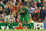 lykkestund. Dani Abalo (tv.) udlignede i overtiden for Ludogorets på Anfield, men glæden holdt ikke, da Steven Gerrard nåede at score til 2-1. Nu gælder det giganten Real Madrid. Foto: Jon Super/AP 