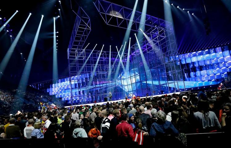 Megadyrt. Ombygningen af B&amp;W-hallerne til Eurovision kostede alene over 90 mio. kr. Dertil kom en række andre uforudsete udgifter, så regningen i alt løb op på 112 mio. kroner for at bruge Refshaleøen i København til det internationale melodigrandprix. 