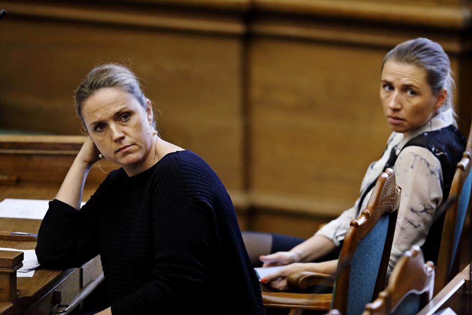 Justitsminister Karen Hækkerup og beskæftigelsesminister Mette Frederiksen. 