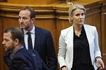 Udenrigsminister Martin Lidegaard og statsminister Helle Thorning-Schmidt efter afstemningen. 