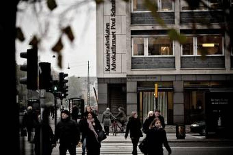 KAMMERADVOKAT. Efter 78 år har staten nu brudt sin monopol-agtige aftale med advokatfirmaet Poul Schmith. 