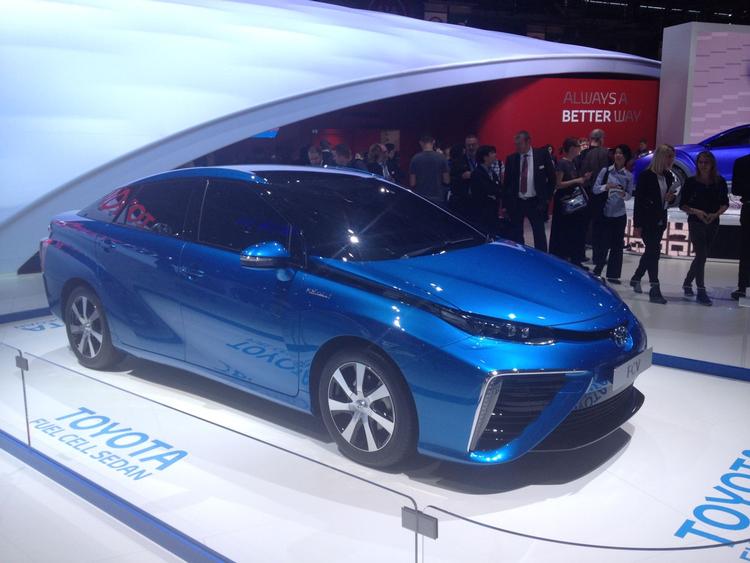 Pioner. Toyotas brintbil kommer i begrænset antal til Danmark næste år. 