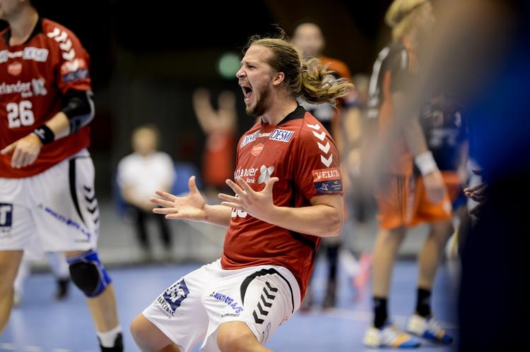 23-23. I de sidste sekunder sørgede svenskeren Emil Berggreen for udligningen. 