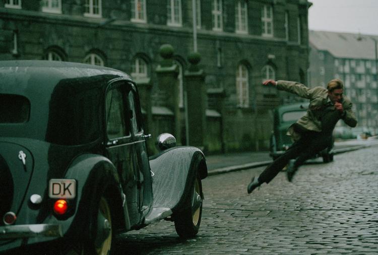 Ros. DR's 'Edderkoppen' var én af historiske tv-serier, der fik applaus af anmelderne, da den havde premiere. Efter DR Dramas internationale succes med 'Borgen', og 'Forbrydelsen' er nu blevet solgt til Australien, Storbritannien og USA. 
