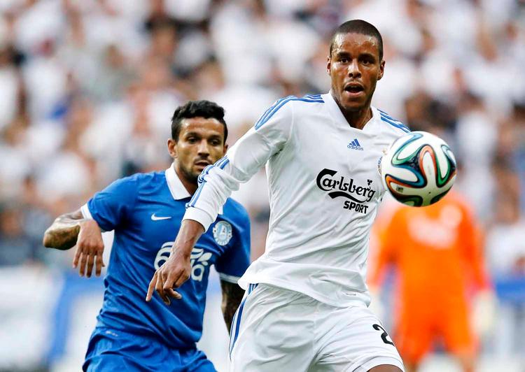 haster. FCK's Mathias 'Zanka' Jørgensen er blevet kaldt ind som gardering for tre skadede midterforsvarere på landsholdet. 