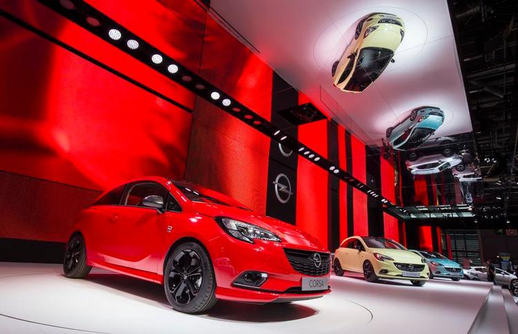 fornyet. Opel Corsa har fået en grundig modernisering. Der er nye motorer og ny elektronik. 