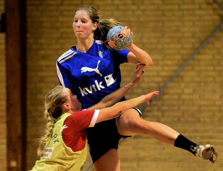 JOKER. Mette Tranborg fik tidligere i år sin debut på A-landsholdet. Og den 18-årige SK Aarhus-spiller kan komme med til EM, hvis anfører Line Jørgensen ikke bliver sin knæskade kvit. 