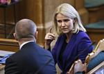 Helle Thorning-Schmidt er ivrig i sin kritik af Venstres nuvækst. Men mange kommuner strammer allerede endnu mere. 