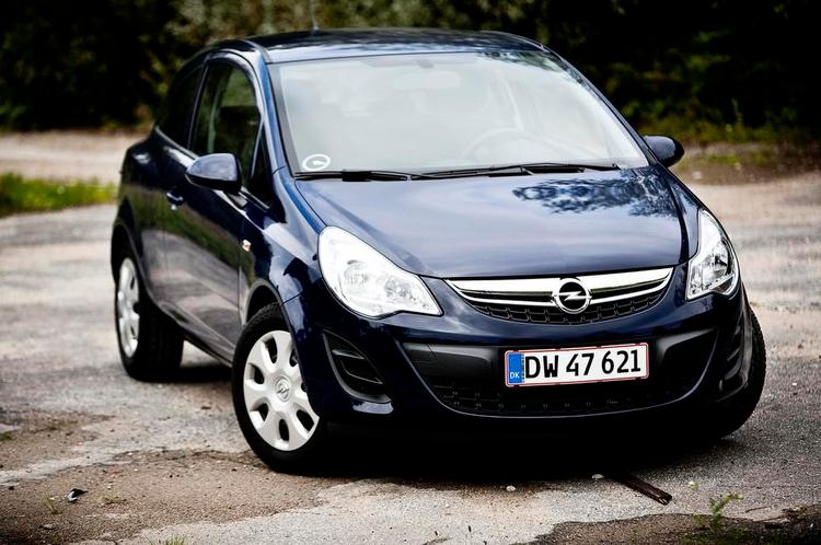 Kontrol. Et antal Opel Corsa (billedet) og Opel Adam skal have tjekket styretøjet. Ejerne får en gratis lånebil imens. 
