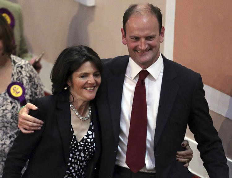 Indvalgt. Det EU- og indvandrerkritiske parti Ukip har fået sin første mand i det britiske underhus: Douglas Carswell, der tidligere repræsenterede de konservative. 