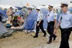 LOVBRUD. Er der tale om et lovbrud, når Roskilde Festival, Smukfest, Jelling Musikfestival og Nibe Festival i et fælles brev afslutter al samarbejde med bookingbureauerne Beatbox og Skandinavian? 