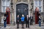 Karriere. Henrik Dam Kristensen og Mette Frederiksen præsenteres som nye ministre af Helle Thorning-Schmidt. Rokaden sætter fokus på en ny tendens i politik. 