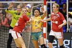 SEJR. Med et fast blik på bolden var Pernille Holmsgaard og Stine Jørgensen bedre end brasilianerne. 