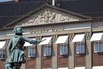 Mindre og mellemstore virksomheder flygter fra Danske Bank til lokalafdelinger for blandt andre Jyske Bank. 