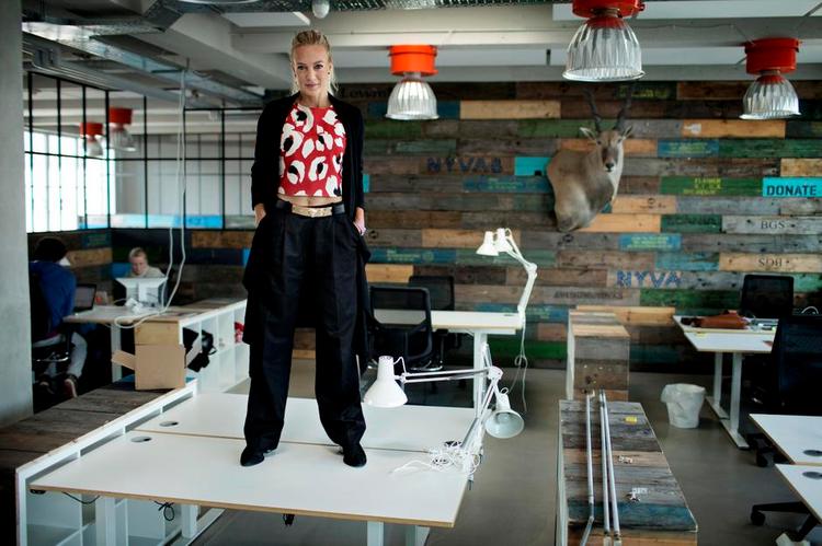 frihed. Kristin Sørum har fundet lykken ved at skabe sit eget firma, hvor kunder og kreative løsninger er lige vigtige. Foto: Jacob Ehrbahn 