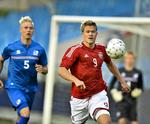 OPLÆG. Et forlænget hovedstød fra Andreas Cornelius (th.) skabte oplægget til den danske sejr. 