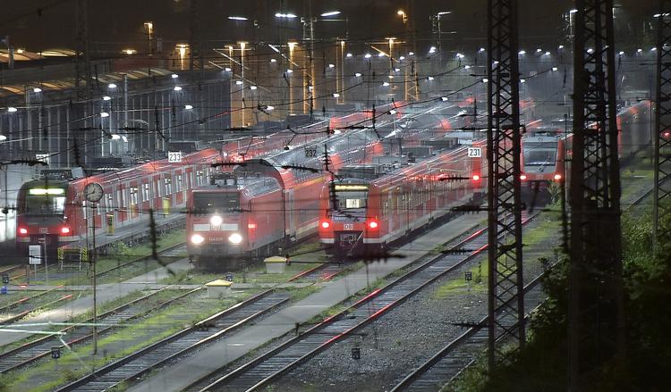 Stilstand. En nødkøreplan for de tyske toge er sat i værk på grund af en strejke onsdag. 
