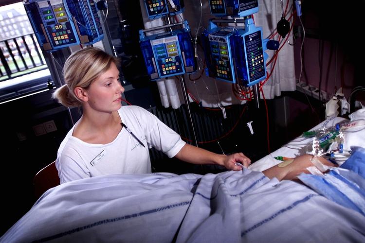 MANGEL. I 2035 vil der mangle 5.500 læger i forhold til danskernes behov for lægehjælp, lyder en prognose fra Yngre Læger. 