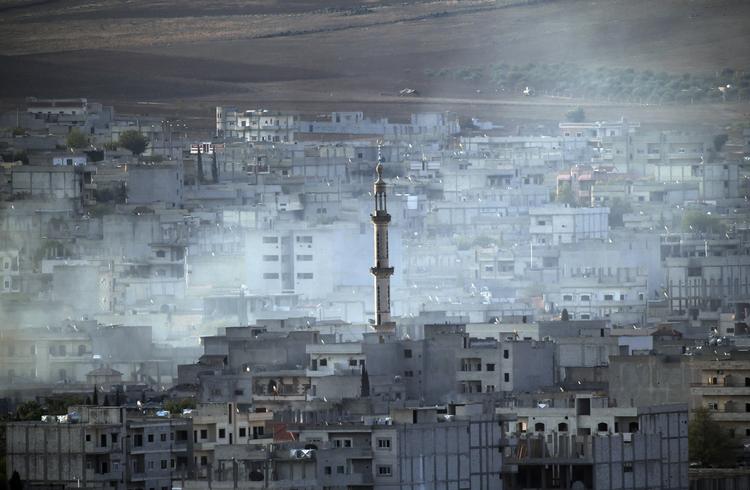 Kampe. Trods den kurdiske modstand har jihadisterne fra Islamisk Stat indtaget omkring halvdelen af Kobane. 