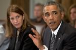 Virusfare. USA's præsident Barack Obama taler med pressen flankeret at sin sundhedschef, Sylvia Burwell. 