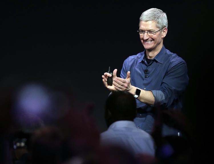 Det er nu, Apples CEO Tim Cook skal vise, om han er den rettet til at stå i spidsen for Apple. I aften præsenteres nye ipads, macs og måske løftes sløret for en længe ventet tv-løsning fra teknologigiganten. 
