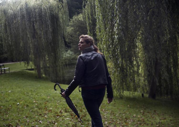 Mirakeltilstand. Jeg har gået mig mine bedste tanker til, skrev filosoffen Søren Kierkegaard. Sørine Gotfredsen har det ligesådan – at gå er hendes foretrukne transportform, og hun bruger gerne turene til at spekulere og nå frem til konklusioner. Området omkring Frederiksberg Have er en del af hendes faste rute på vej til og fra jobbet som sognepræst i Valby. 