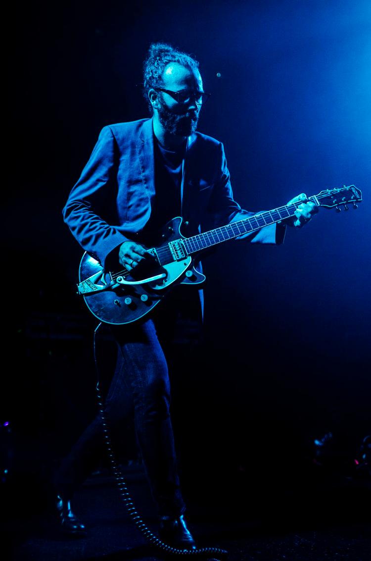 Knold. Med eller uden knold i nakken gik Simpson til sagen med krum hals. 