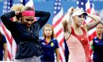 PARLØB. Serena Williams (tv.) slogCaroline Wozniacki i US Open-finalen i år. Det så begge spillere umiddelbart ud til at have det ok med. Nu venter sæsonfinalen, hvor danskeren slipper for den amerikanske stjerne i gruppespillet. 