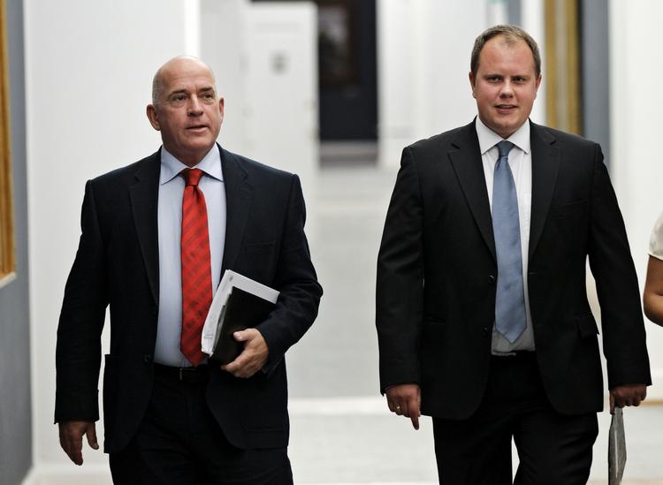 Begrundelse. »Vi må tage udgangspunkt i, hvad der er det bedste for Danmark. Det er vi nødt til«, siger Martin Henriksen (th). 