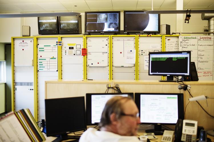 Optur. Novozymes' regnskab bliver godt modtaget på Fondsbørsen, hvor aktien stiger med godt 7 procent. Den største stigning i C20-indekset over de mest handlede virksomhedsaktier. 