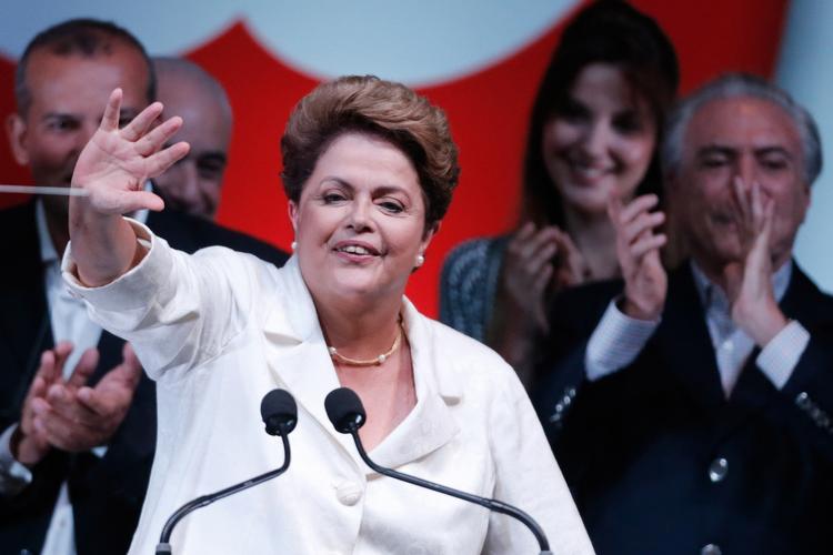 Sejrskvinde. Dilma Rousseff er genvalgt som præsident i Brasilien. 
