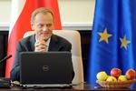 Leder. Donald Tusk får en dansk højrehånd. Den 41-årige danske diplomat Preben Aamann bliver hans cheftalsmand. 