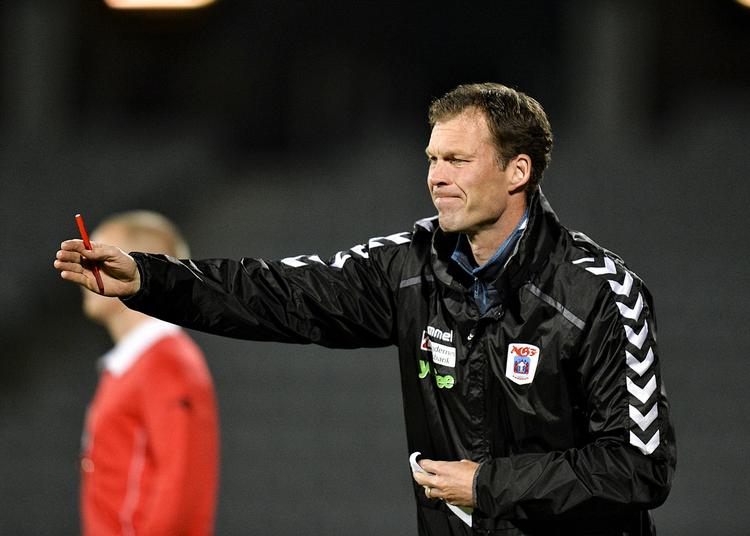 Ude. AGF og træner Morten Wieghorst havde chancen men kunne ikke stå distancen i hjemmekampen mod Sønderjyske og er nu ude af pokalturneringen. 