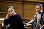 FEJLKOMMUNIKATION. Da regeringen i sidste måned præsenterede stramninger på asylområdet, sagde daværende justitsminister Karen Hækkerup (tv), at de ville ramme »størstedelen« af de syriske flygtninge. Det har vist sig at være lodret forkert. 