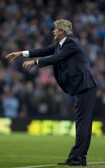 dirigent. Manuel Pellegrini har på det seneste haft svært ved at styre Manchester Citys mange stjernespillere til overbevisende spil. 