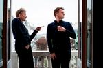 Det er instruktøren Mikkel Nørgaard, der også styrede løjerne i 'Klovn - the Movie' som igen dirigerer. 