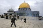MOSKE. Tempelbjerget og Klippemoskeen er store helligdomme i islam. Men jøder vil også have adgang til stedet - og nogle vil genopbygge tempel, der blev ødelagt for over 1.900 år siden. 