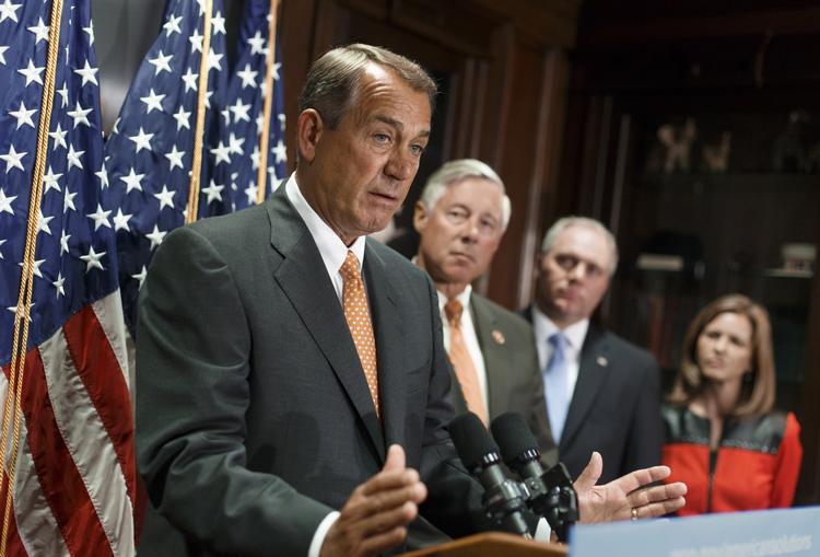 MODTAGERNE. Novo Nordisk giver bl.a. valgkampsbidrag til formanden for Repræsentanternes Hus, demokraten John Boehner (tv.). Ved siden af ham står en anden modtager, republikaneren Fred Upton, der bekæmper skrappere miljøregler og er blevet kaldt »en af de største trusler mod Jorden«. 