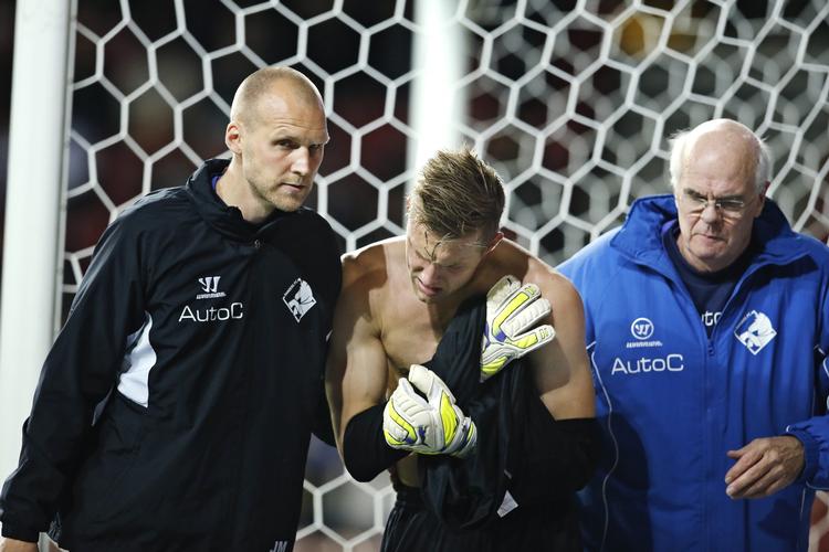 Stærk. Bortset fra at han måtte udgå skadet i 1-0-nederlaget til FCK, så har de første kampe i Superligaen været en succes for den svenske Randers-målmand. 