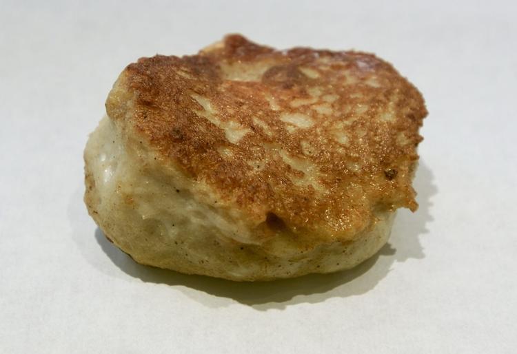 Bakterier. Firma trækker mistænkte fiskefrikadeller tilbage. 